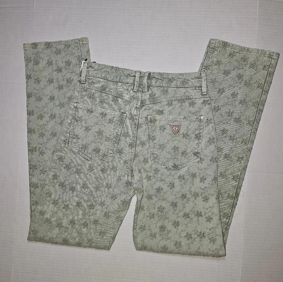 GUESS 1981 Floridada Eyelet Straight Leg Jeans - Picture 8 of 8